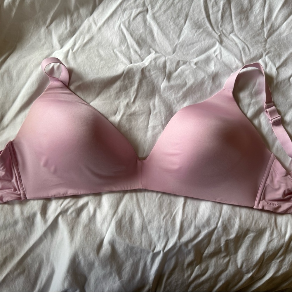 SKIMS Wireless Form T-Shirt Demi Bra